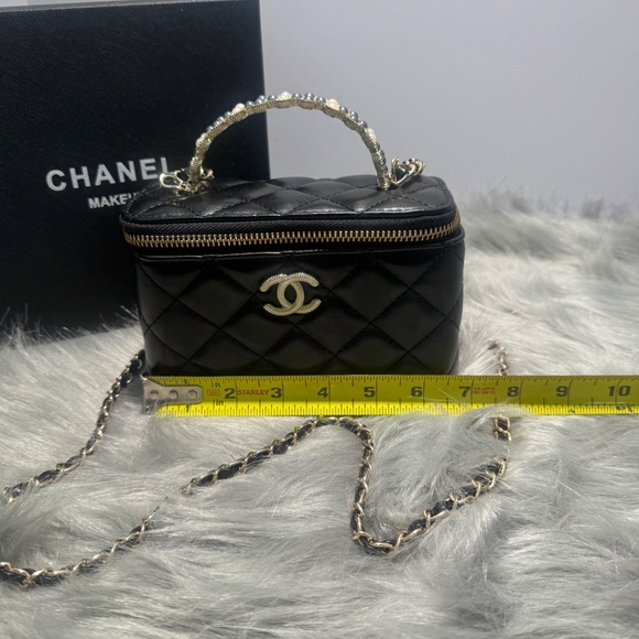 Chanel VIP Makeup Black Shoulder/handle bag~NIB - Picture 8 of 10